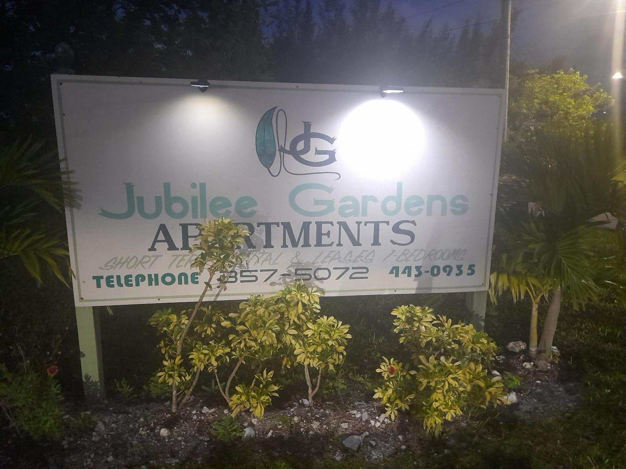 Jubilee Gardens Freeport Hotel Buitenkant foto