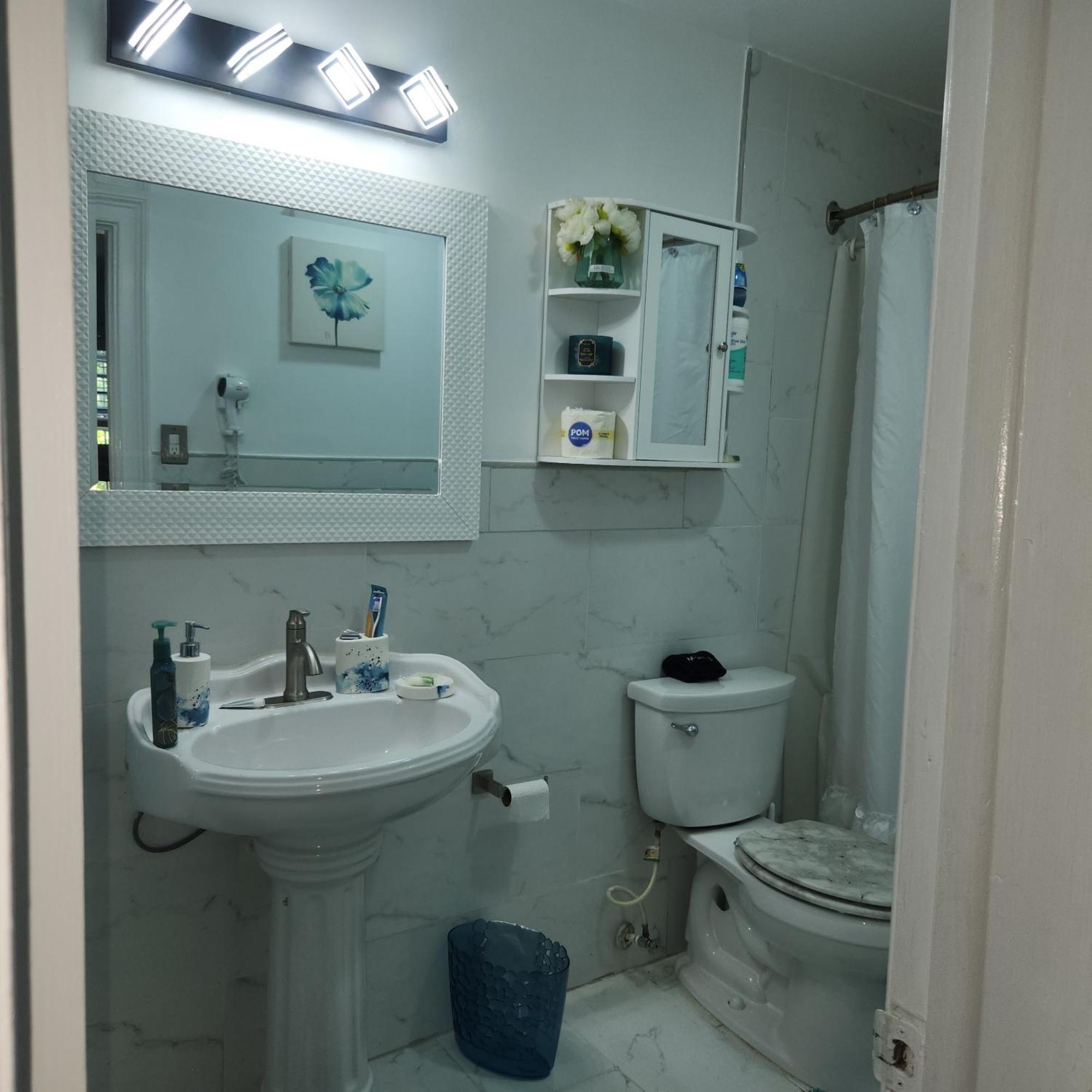 Jubilee Gardens Freeport Hotel Kamer foto